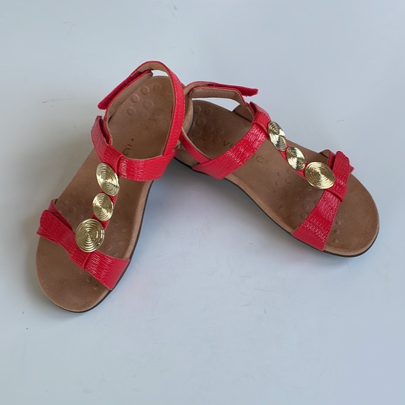 NWT Vionic Farra ll WVN Cherry Size 6 M - Picture 2 of 16